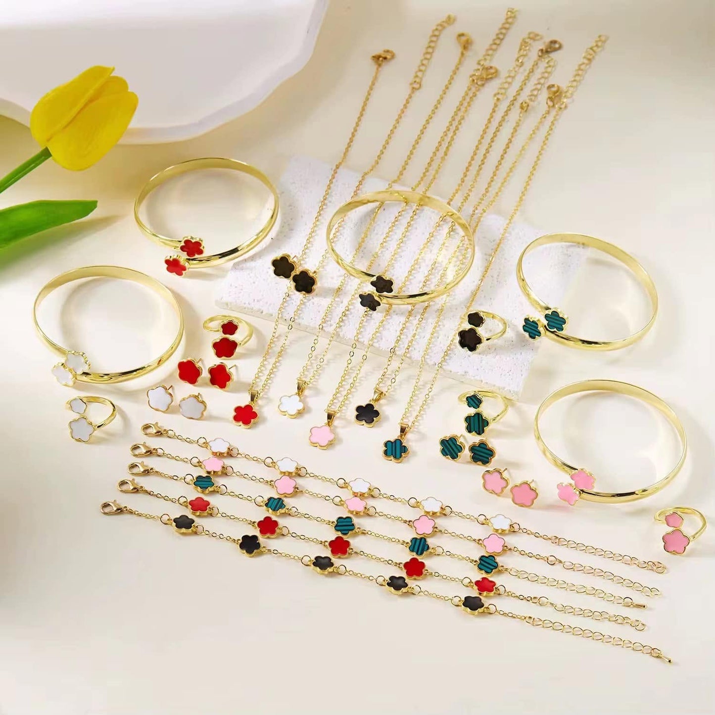 Five-Clover Jewelry Set